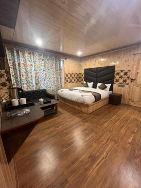 Pine Palace Resort
